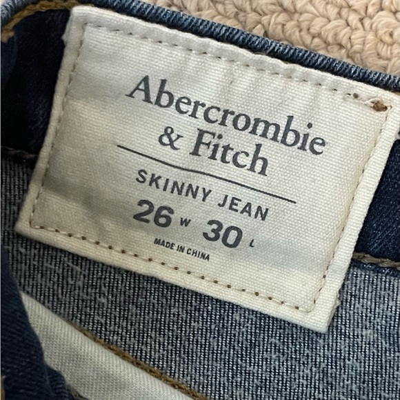 Abercrombie & Fitch Men’s/Youth Skinny Jeans Waist Size 26 - Picture 2 of 6